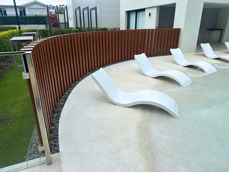 Aluminium batten fencing